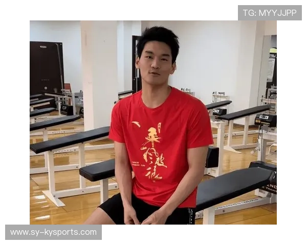 国际游泳教练在训练中采用周期化评估与恢复监测提升训练质量,游泳教练培训视频 国际游泳教练在训练中采用周期化评估与恢复监测提升训练质量,游泳教练培训视频